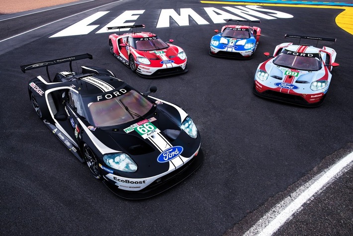 Ford würdigt die 24 Stunden von Le Mans mit Rennwagen in historischen Farben