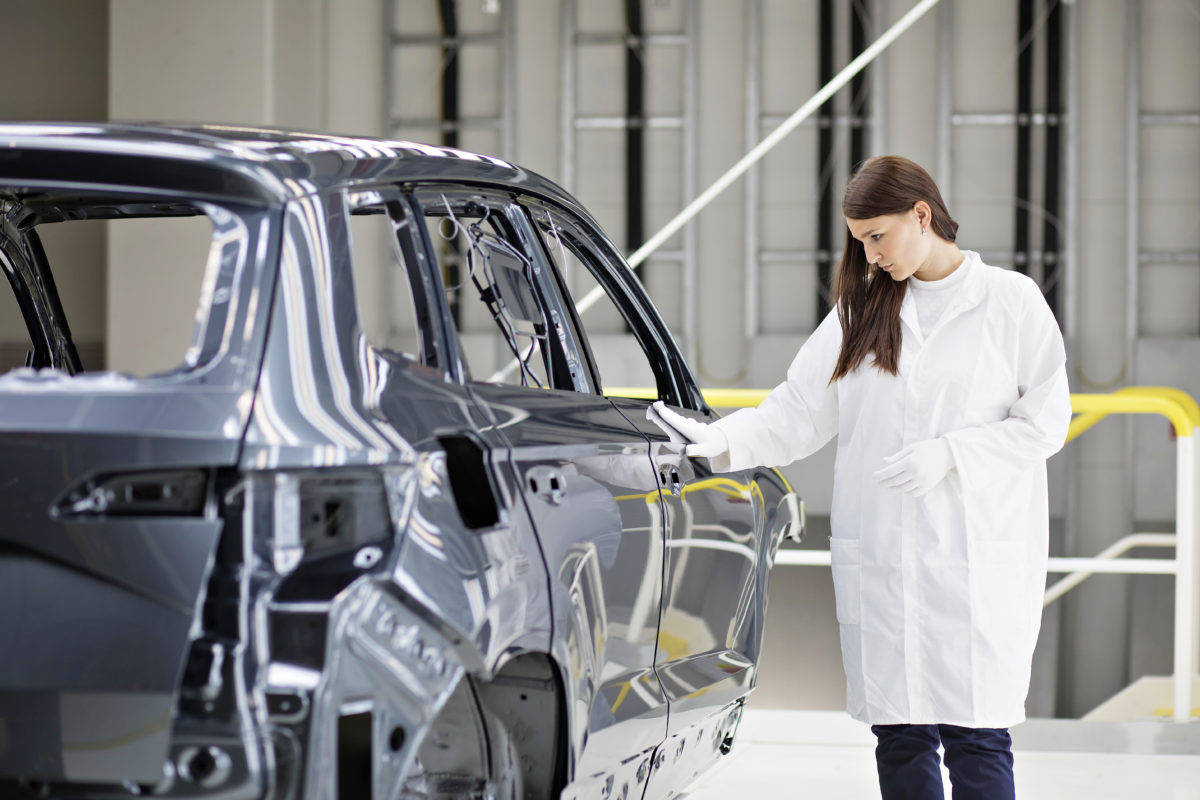 SKODA AUTO nimmt neue Lackiererei im Werk Mladá Boleslav in Betrieb